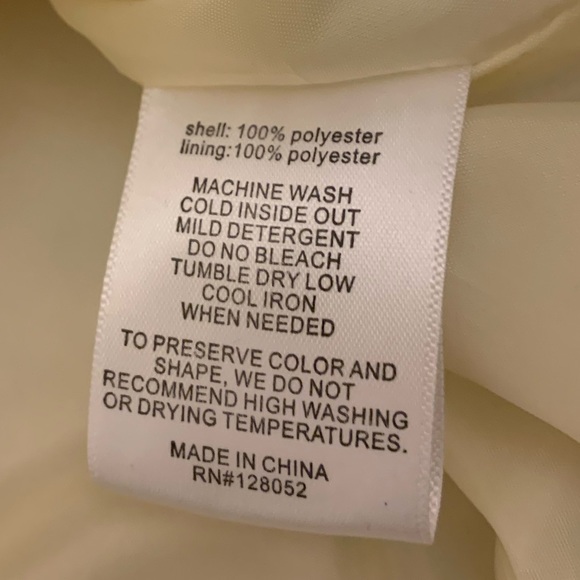 Melody Ehsani fruit print quilted pullover v-neckline and side pockets NWT - Picture 11 of 13